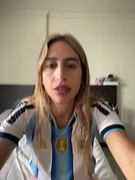 NicoleWilder online show from June 2026 04:42:02 PM