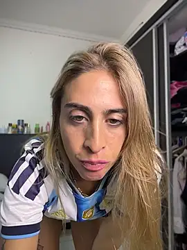 NicoleWilder online show from June 2026 07:24:01 PM