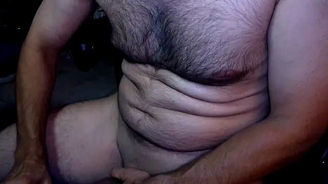 Snapshot of talltannhandsome chatting on June 2026 06:05:01 AM talltannhandsome online show from June 2026 06:05:01 AM