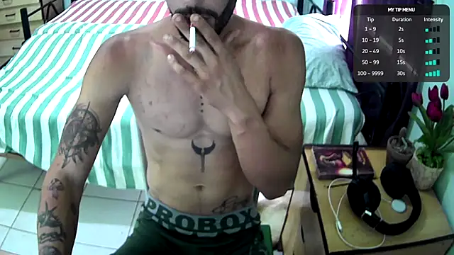 Snapshot of CubanHot27 chatting on June 2026 02:54:02 PM CubanHot27 online show from June 2026 02:54:02 PM