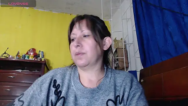 Evatoms37 online show from June 2026 03:44:02 AM