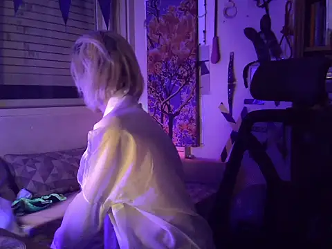 mina here online show from June 2026 05:12:01 AM