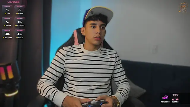 Snapshot of andy_cute22 chatting on July 2026 01:41:01 AM andy cute22 online show from July 2026 01:41:01 AM