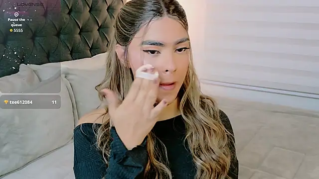 Scarlethvhonparker online show from February 2026 07:18:01 PM