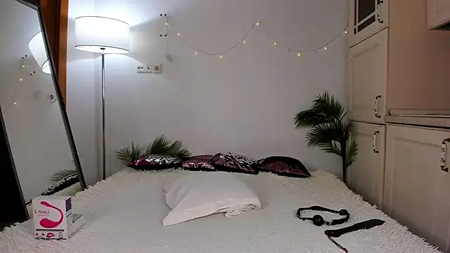 SonyaBabyn online show from February 2025 12:52:02 PM