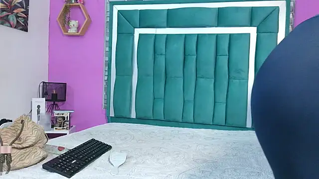 Snapshot of VALERY_SCOTT_ chatting on July 2026 08:46:02 PM VALERY SCOTT online show from July 2026 08:46:02 PM