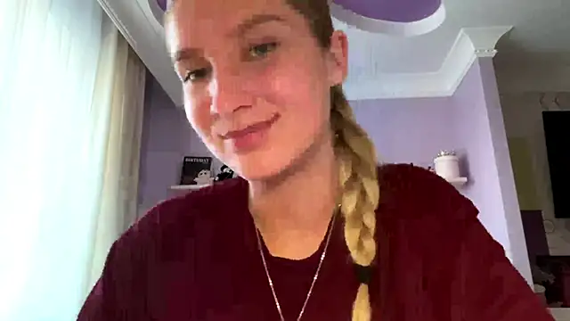 Snapshot of MyraCadoff chatting on June 2026 05:04:02 PM MyraCadoff online show from June 2026 05:04:02 PM