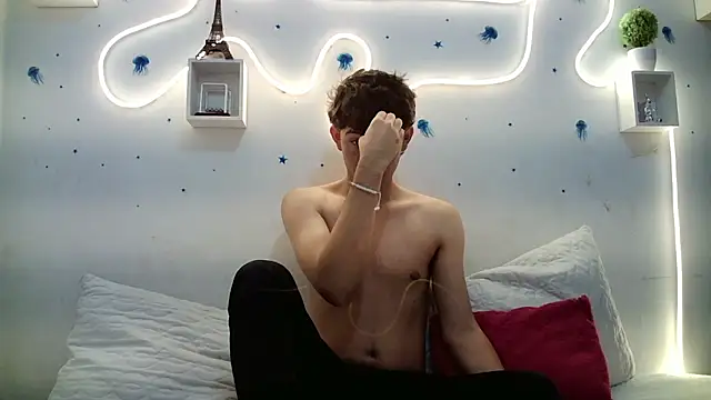 christian foxx  online show from June 2026 01:04:01 PM