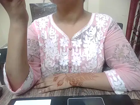 Bold-Divya1 online show from July 2026 01:42:02 PM