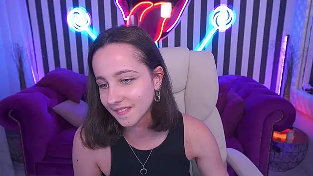 Snapshot of JennyMyLuv chatting on June 2026 10:15:01 AM JennyMyLuv online show from June 2026 10:15:01 AM