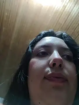 Bella Karoline online show from July 2026 02:05:17 AM