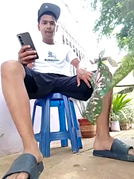 bradboy Pigpisscum online show from July 2026 02:41:01 PM