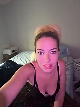 Snapshot of milfymorgan chatting on July 2026 05:08:02 PM milfymorgan online show from July 2026 05:08:02 PM