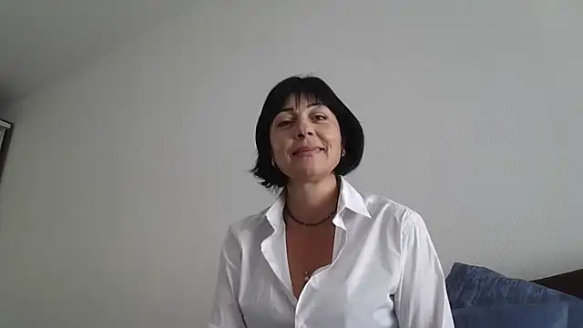 Snapshot of Lakomka499 chatting on July 2026 05:56:01 AM Lakomka499 online show from July 2026 05:56:01 AM