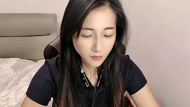 Qianqian-666 online show from June 2026 12:25:01 PM