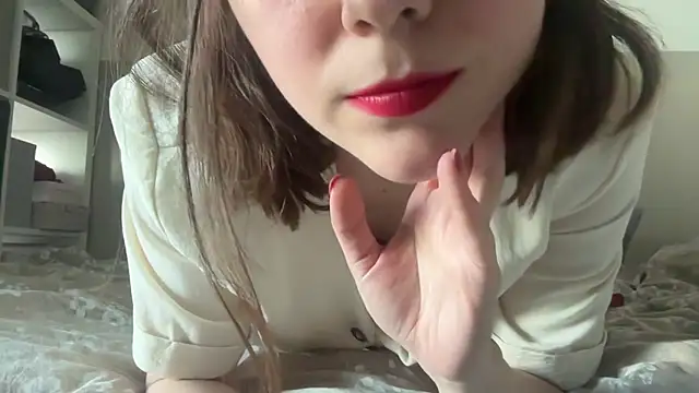 Hilda Valentine online show from June 2026 03:21:02 PM