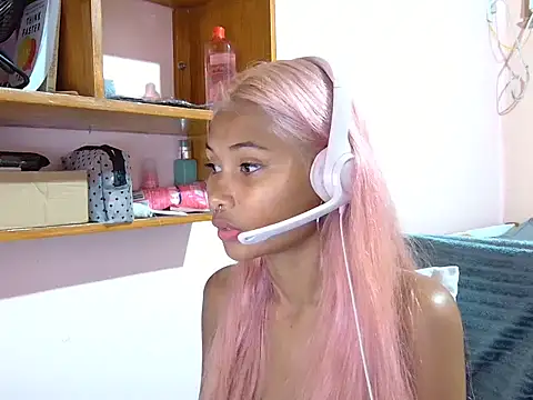 Snapshot of blasianbarbie_ chatting on June 2026 02:48:02 PM blasianbarbie online show from June 2026 02:48:02 PM