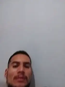 Snapshot of Xxxruben123 chatting on June 2026 07:28:02 PM Xxxruben123 online show from June 2026 07:28:02 PM