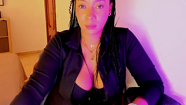 NicolePasqualott online show from October 2025 07:45:02 PM