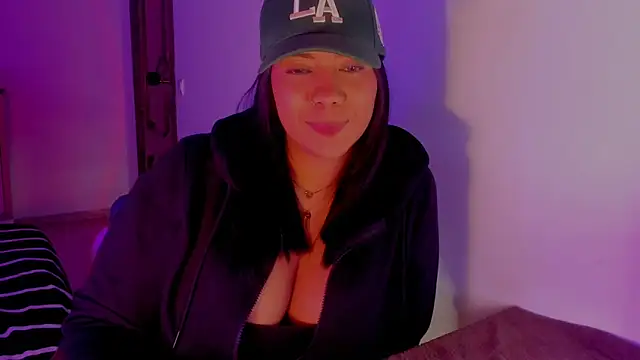 Snapshot of NicolePasqualott chatting on April 2026 08:35:02 PM NicolePasqualott online show from April 2026 08:35:02 PM