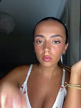 Harrietbronzex online show from June 2026 01:36:01 PM