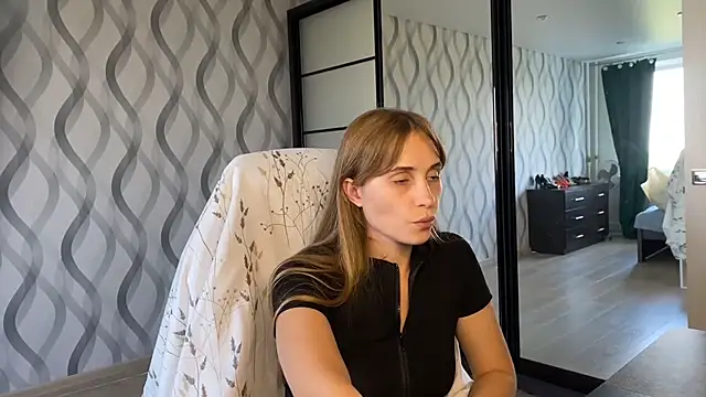 Snapshot of Miss_Luna_meow chatting on July 2026 03:51:02 PM Miss Luna meow online show from July 2026 03:51:02 PM