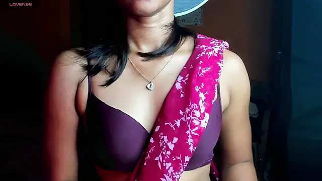 Starry Leila online show from June 2026 08:52:01 AM