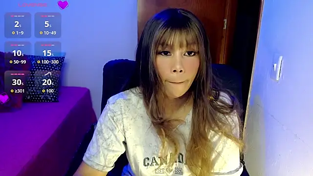 Snapshot of Emmy_Copland chatting on July 2026 07:00:01 AM Emmy Copland online show from July 2026 07:00:01 AM