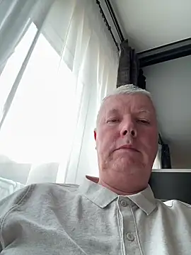 cumboy online show from April 2026 06:20:01 PM