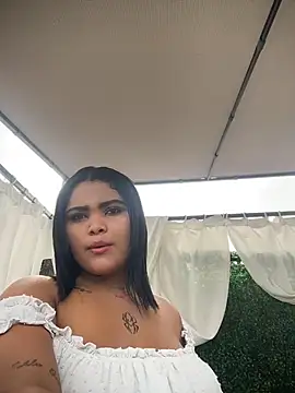 HoneyBunXXX online show from June 2026 01:15:01 PM