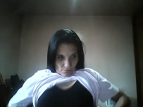 Snapshot of mianova12 chatting on June 2026 10:12:01 PM mianova12 online show from June 2026 10:12:01 PM