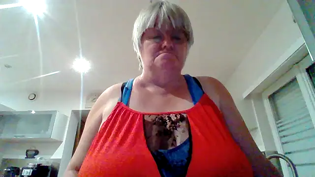 Snapshot of coquinesensuel chatting on June 2026 08:13:01 PM coquinesensuel online show from June 2026 08:13:01 PM