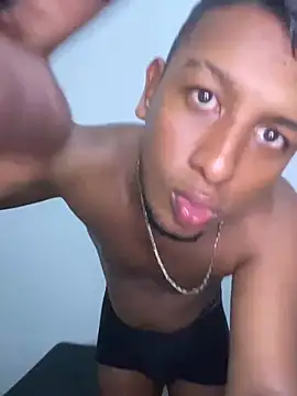 Snapshot of negrito21cmver chatting on August 2026 01:18:01 AM negrito21cmver online show from August 2026 01:18:01 AM
