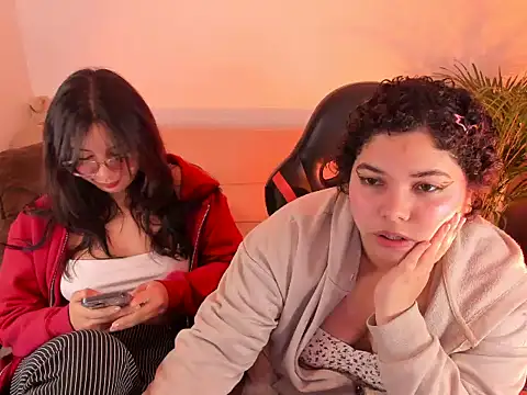 MaddieandVero online show from June 2026 01:06:02 AM