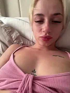 Mialovexox online show from June 2026 05:56:02 PM