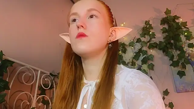 Snapshot of Eva_Bellea chatting on June 2026 08:37:02 PM Eva Bellea online show from June 2026 08:37:02 PM