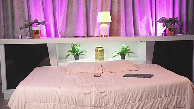 Alittlepieceofheaven online show from June 2026 02:48:02 PM