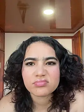 Snapshot of 05susy chatting on June 2026 10:01:02 PM 05susy online show from June 2026 10:01:02 PM