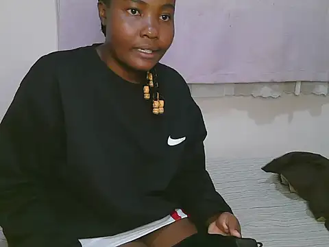queen banice online show from July 2026 09:24:02 PM