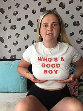 Juicy BabeXo online show from June 2026 02:12:02 PM