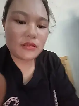 Snapshot of Holy-mi chatting on July 2026 05:21:01 AM Holy-mi online show from July 2026 05:21:01 AM