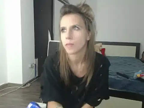 DedeSibel online show from February 2025 08:42:01 PM