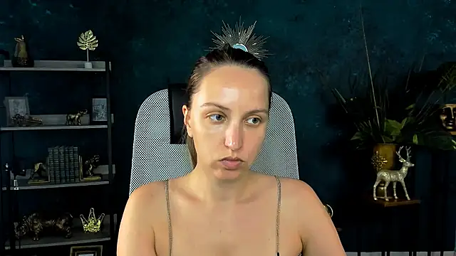 Snapshot of ErinWise chatting on July 2026 08:17:02 AM ErinWise online show from July 2026 08:17:02 AM