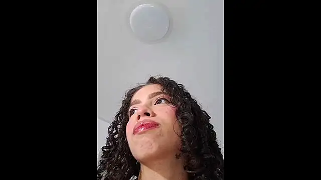 Pineappleflipped online show from August 2026 02:32:02 AM