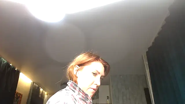 Reginasmilee online show from October 2025 01:26:01 AM