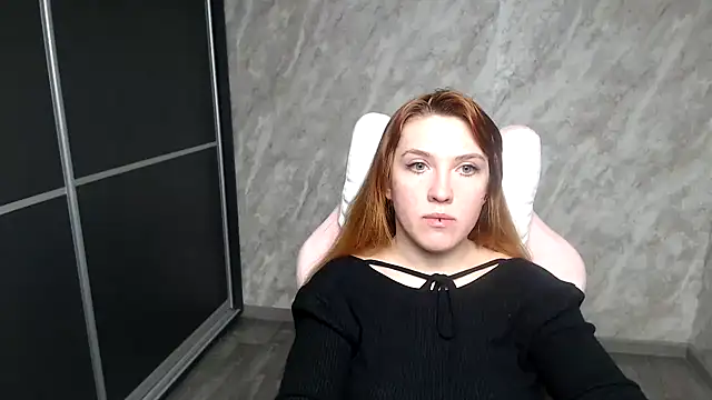 Reginasmilee online show from January 2026 02:23:01 PM