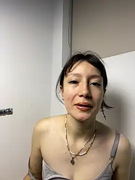 im lizzy17 online show from July 2026 05:54:02 AM