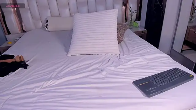 SarahPreston online show from January 2025 10:16:02 PM