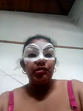 Snapshot of wildtulip0 chatting on June 2026 07:02:01 AM wildtulip0 online show from June 2026 07:02:01 AM