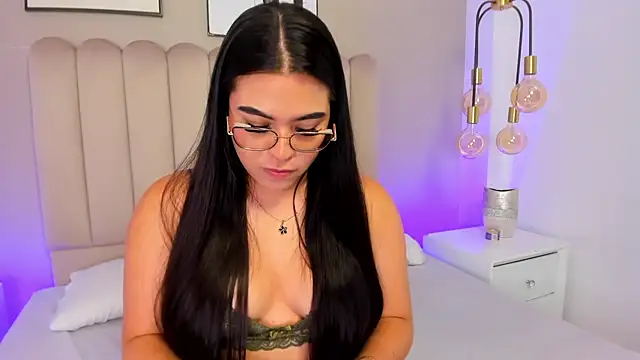 Snapshot of MarahBaker35 chatting on July 2026 12:30:02 AM MarahBaker35 online show from July 2026 12:30:02 AM